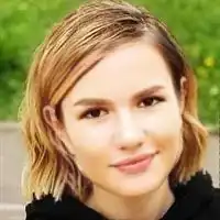 Белоусова Арина